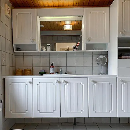 3 Bedroom Gorgeous In Soby Aero בית נופש